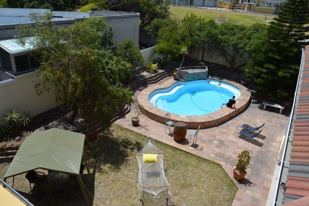 Natalie Guesthouse Bloubergstrand Exteriér fotografie